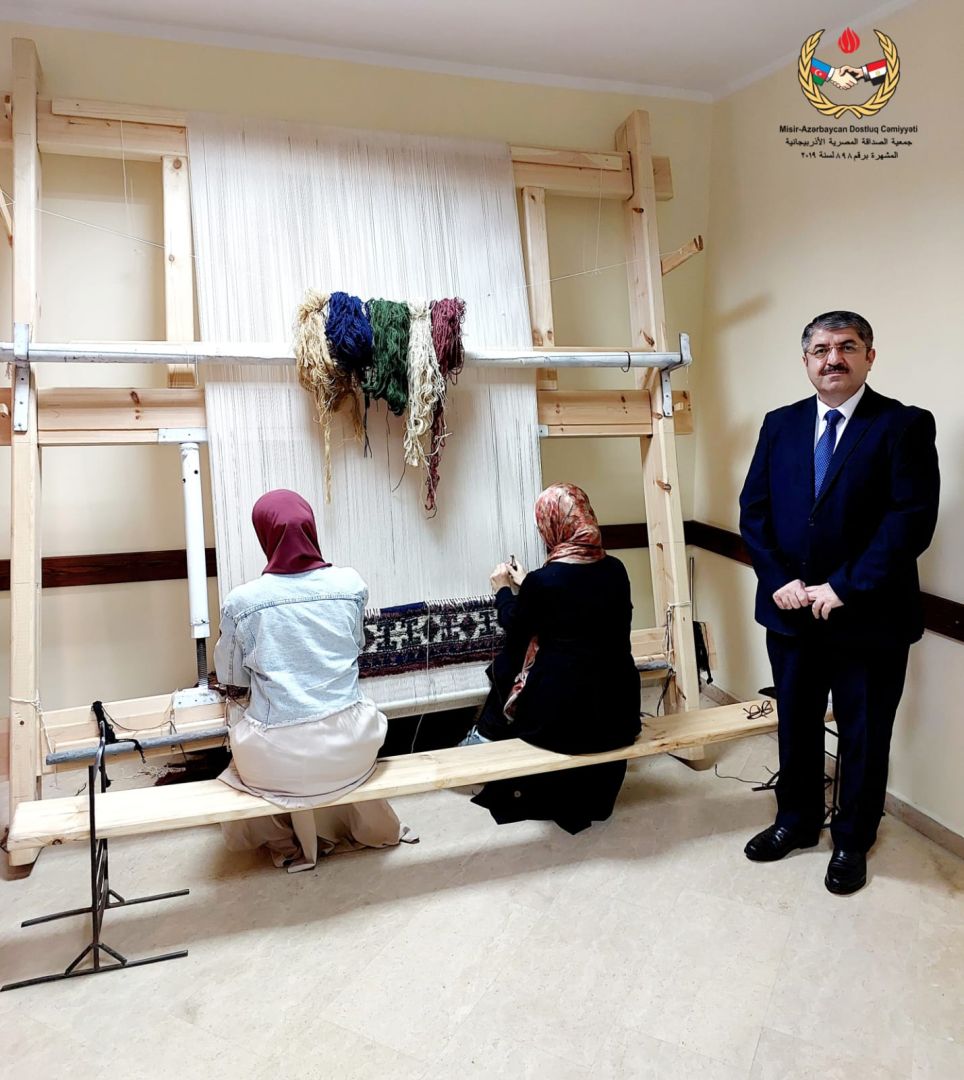 Egyptian master to teach art of carpet weaving in Azerbaijan