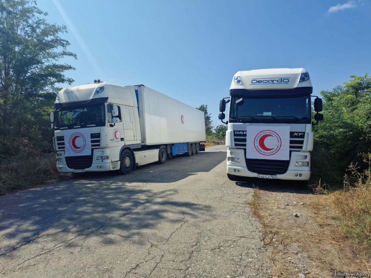 Convoy with 40 tons of flour sent from Baku awaits on Aghdam-Khankendi road for six day [PHOTOS]