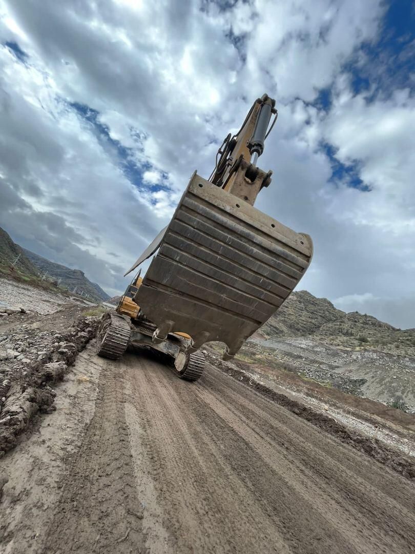 Excavator hit mine in Lachin [PHOTOS] - Gallery Image