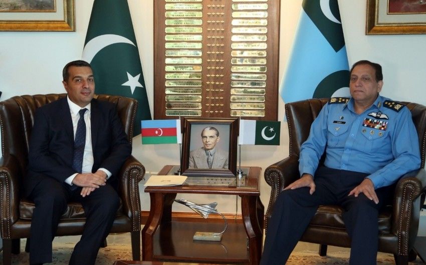 Azerbaijan, Pakistan discuss military relations