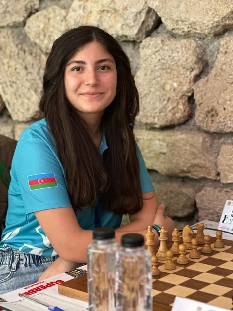 National chess player ranks first in Romania [PHOTOS] - Gallery Image