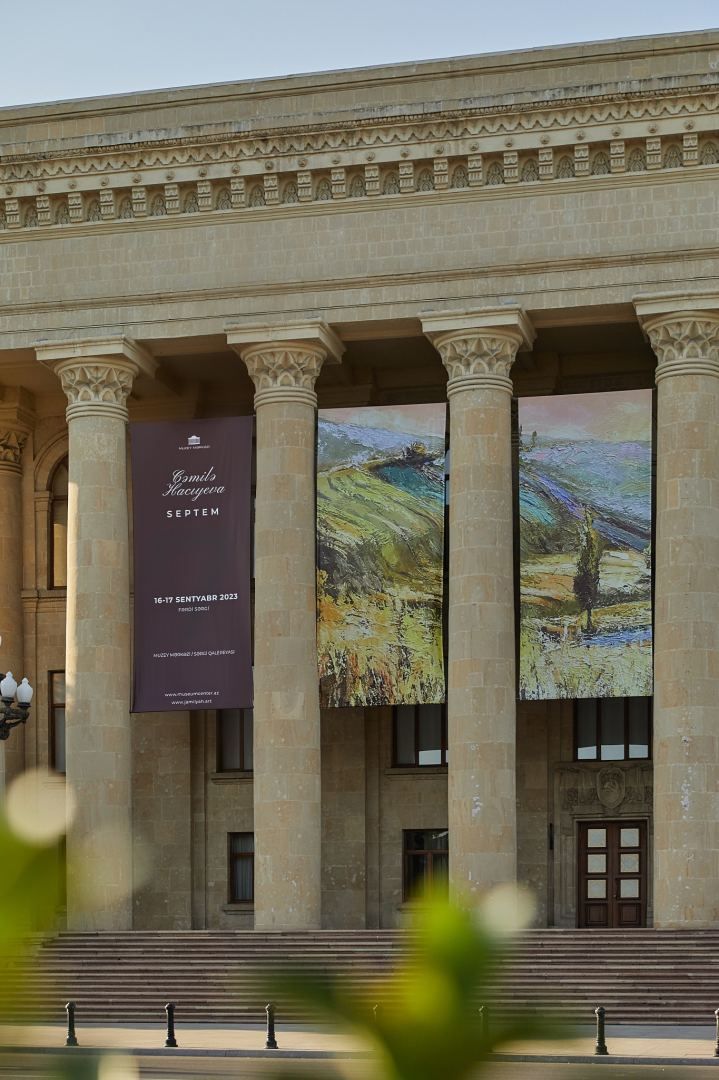 Fantastic art works on display at Baku Museum Center [PHOTOS] - Gallery Image