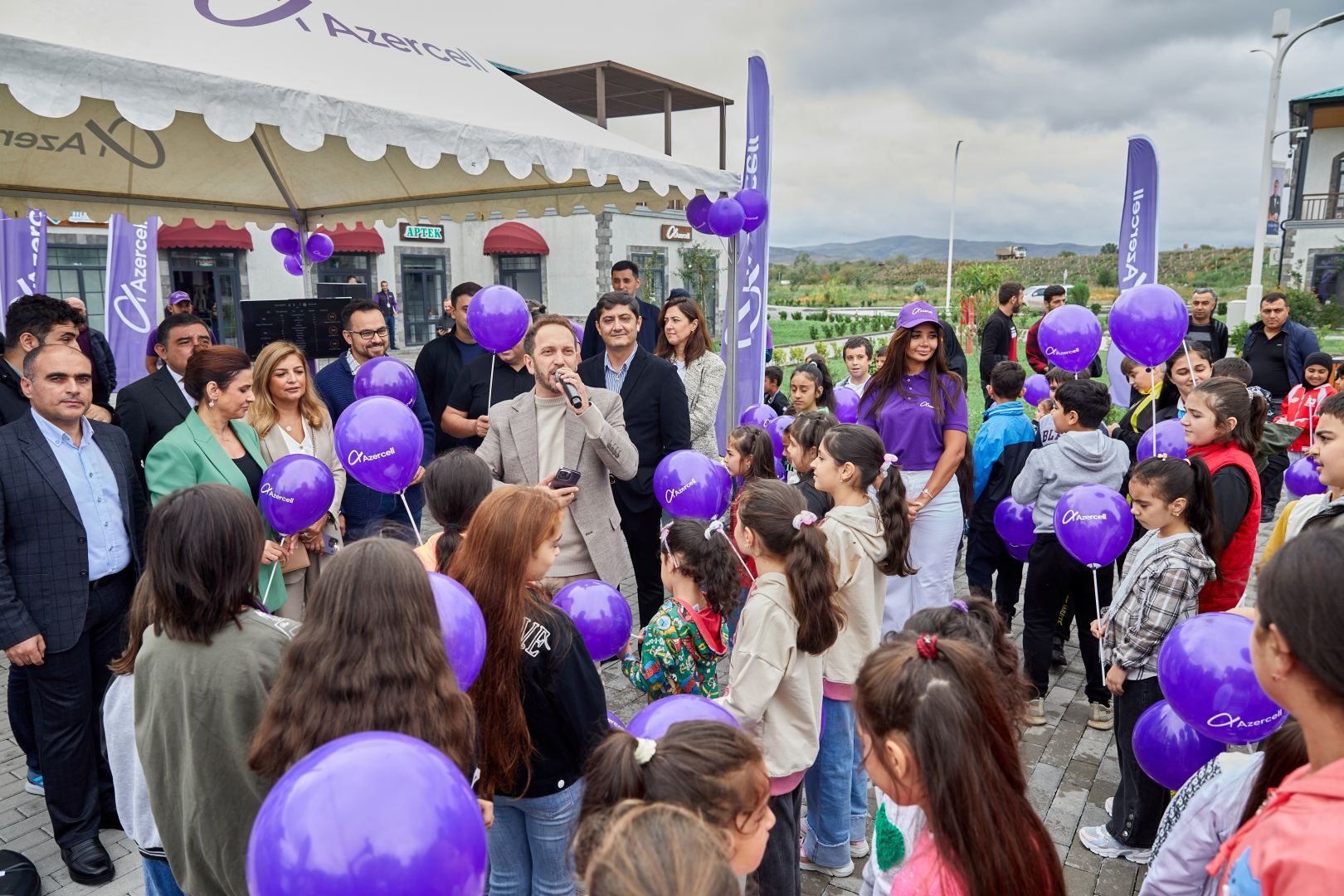 Schoolchildren in Agali village start the New Academic Year with Azercell! [PHOTOS]