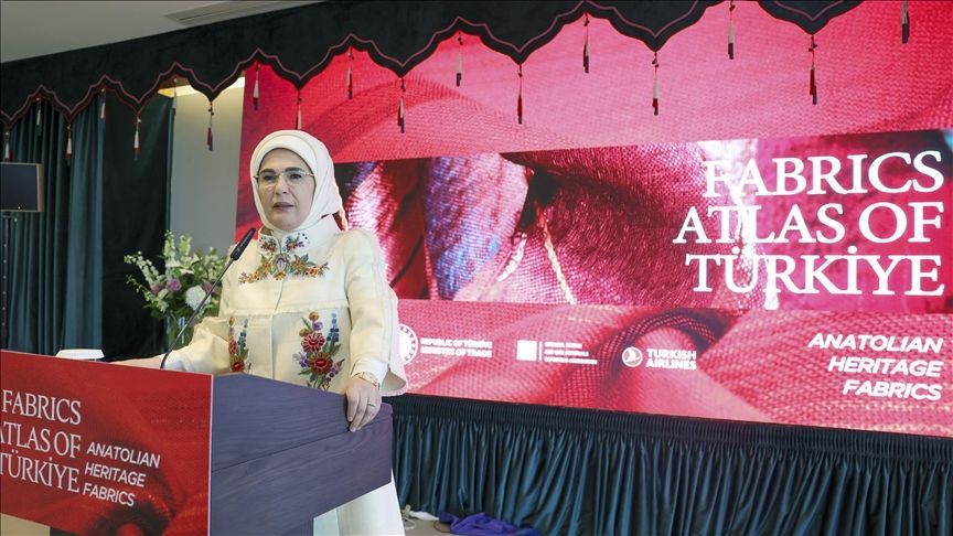 Turkish first lady introduces Anatolian textiles to her counterparts in New York