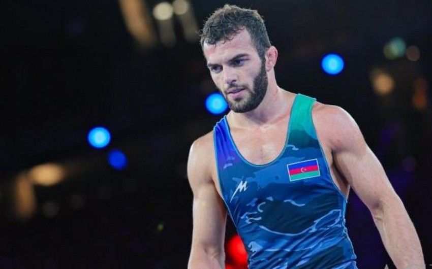 Azerbaijani wrestler reaches semi-finals after defeating Armenian opponent