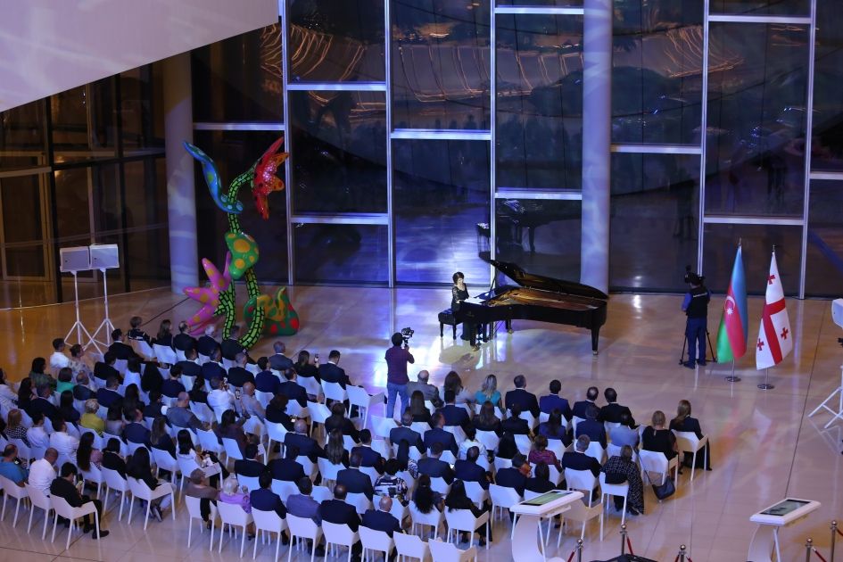 Renowned Georgian pianist stuns audience at Heydar Aliyev Center [PHOTOS] - Gallery Image