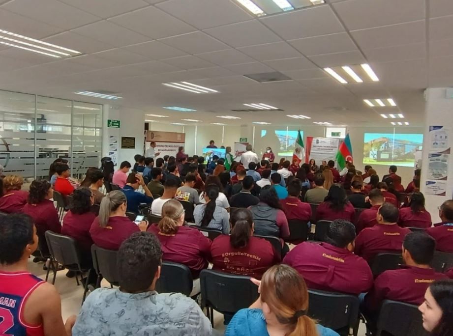 Azerbaijani Ambassador to Mexico makes presentation over Azerbaijan to students [PHOTOS]