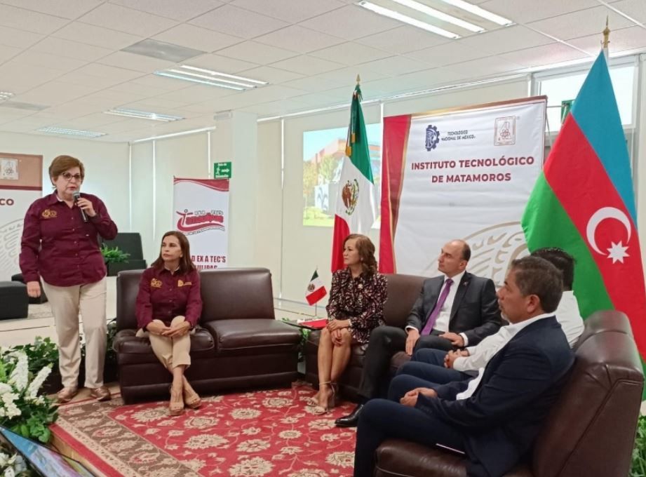 Azerbaijani Ambassador to Mexico makes presentation over Azerbaijan to students [PHOTOS] - Gallery Image