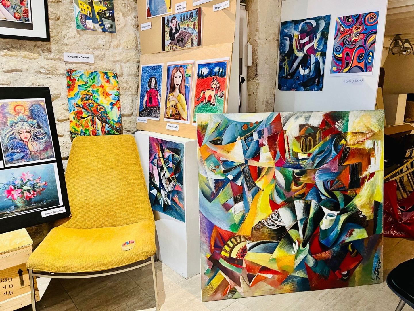 Azerbaijani artists' art works on display in Paris [PHOTOS] - Gallery Image