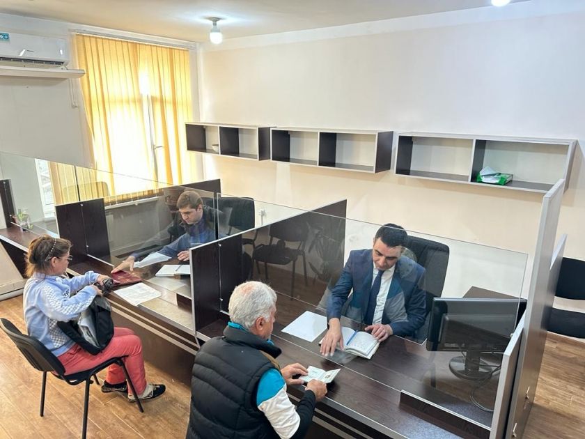 Azerbaijani authorities provide social, migration services for Garabagh Armenians [PHOTOS/VIDEO]