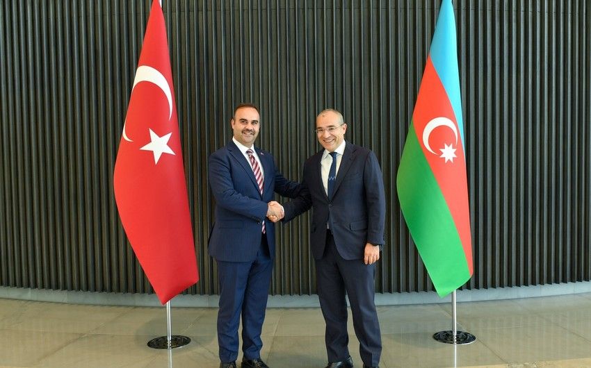 Azerbaijan discusses coop with Turkiye in field of industry and technology