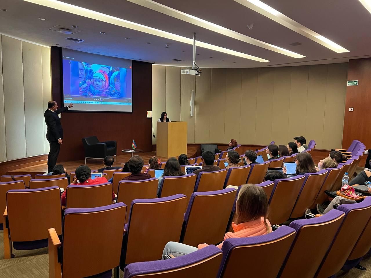 Azerbaijani Ambassador to Mexico meets with students at Institute of Technology [PHOTOS]
