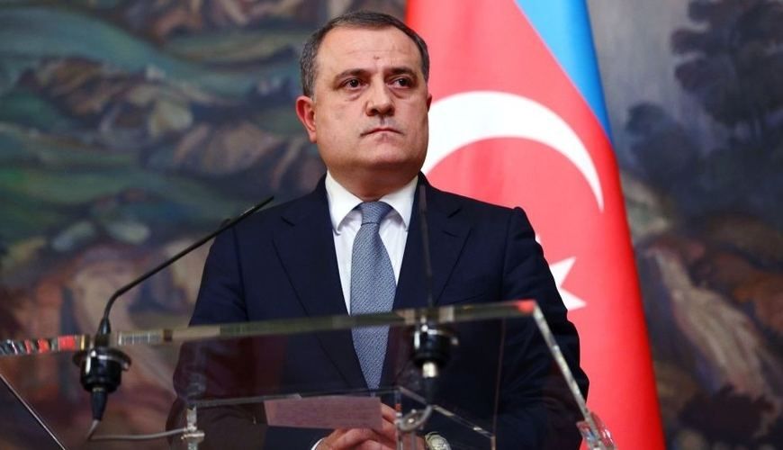 Azerbaijani top diplomat embarks on visit to Bishkek