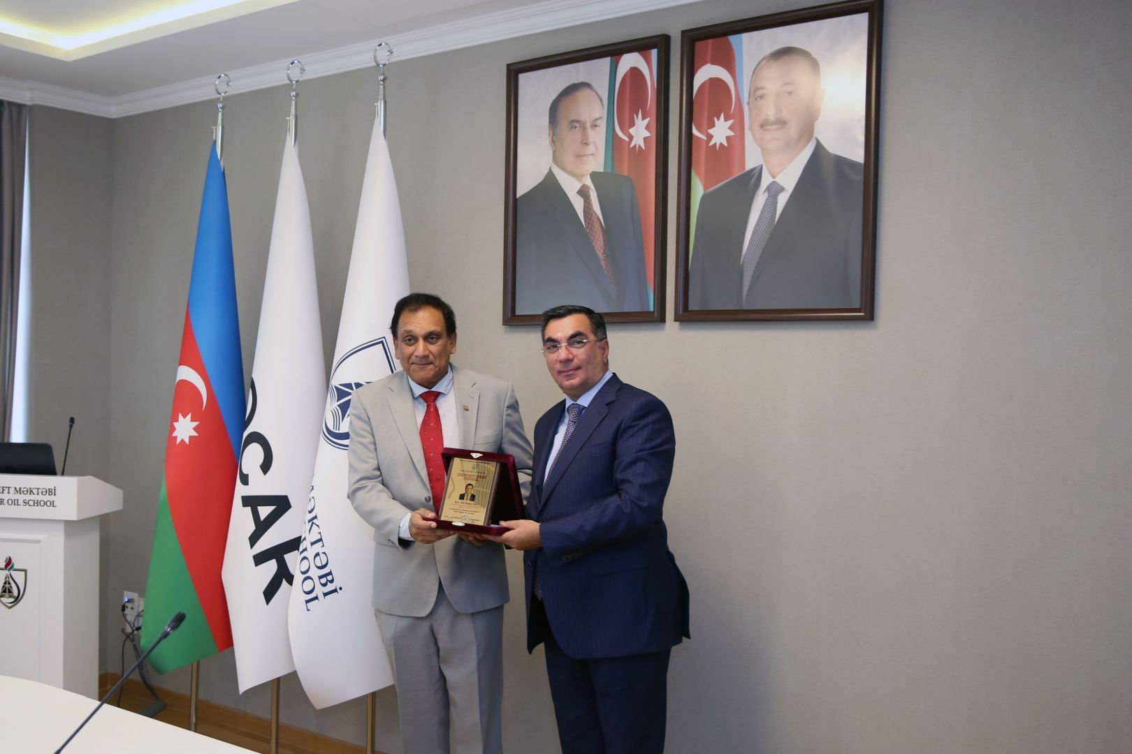 Suriname minister visits Baku Higher Oil School