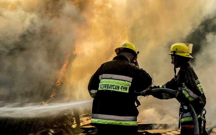 Fire extinguished in shopping center in Azerbaijan's Nakhchivan [PHOTO/VIDEO]