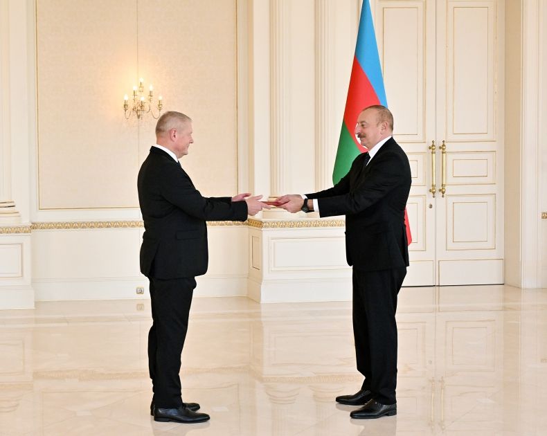 President Ilham Aliyev receives credentials of incoming ambassador of Latvia [PHOTOS/VIDEO]
