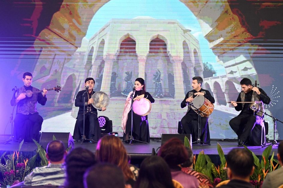 Simurg mugham ensemble dazzles at Living Art Cultural Festival [PHOTOS]