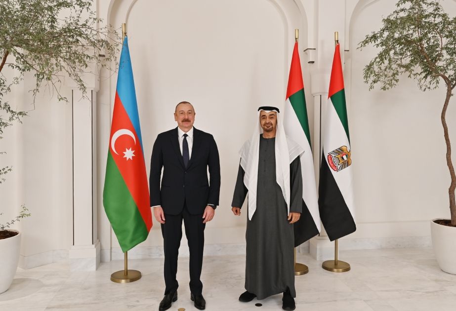 Azerbaijani President makes phone call to President of UAE