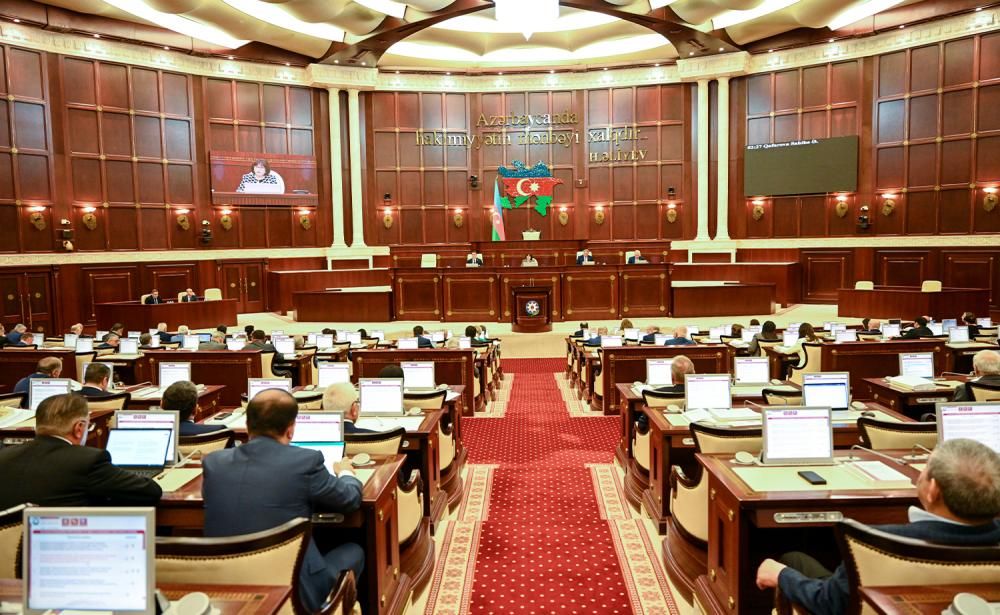 Hearings on toponyms of Western Azerbaijan takes place in Milli Majlis