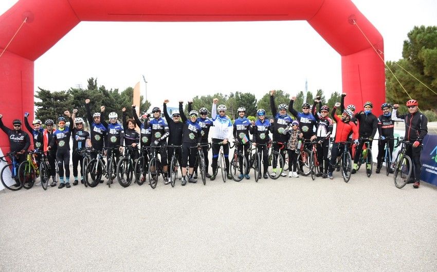 Bicycle march dedicated to Victory Day takes place in city centre