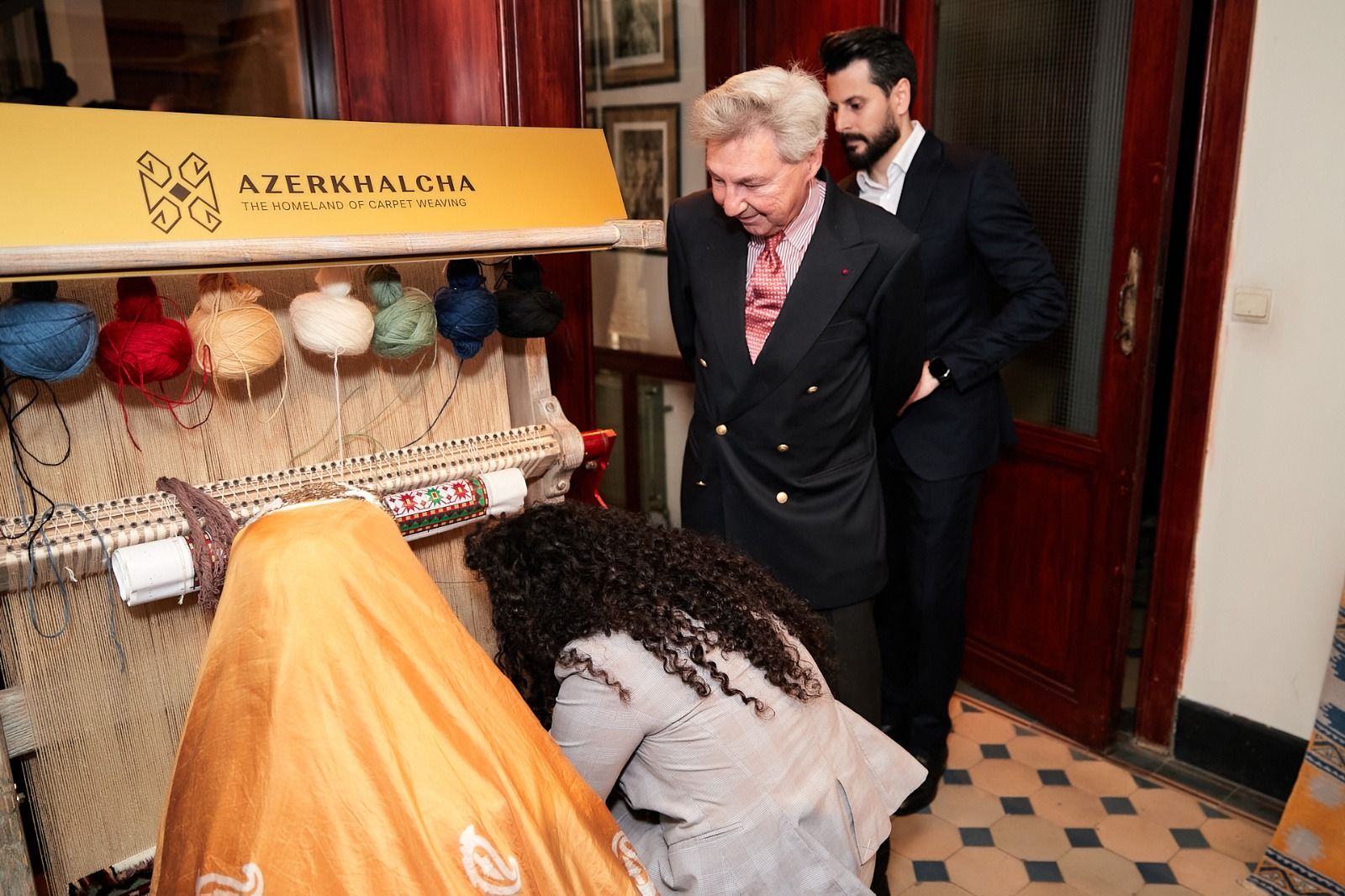 "Azerkhalcha" OJSC continues to promote Azerbaijani carpets in Europe [PHOTOS]