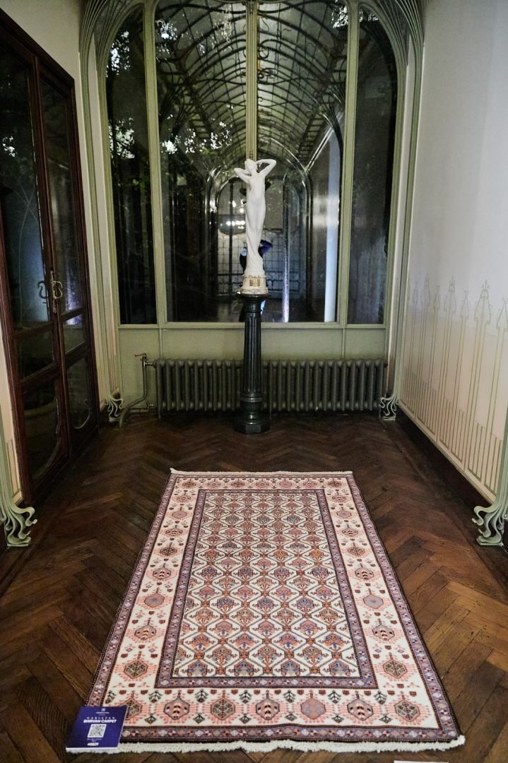"Azerkhalcha" OJSC continues to promote Azerbaijani carpets in Europe [PHOTOS] - Gallery Image