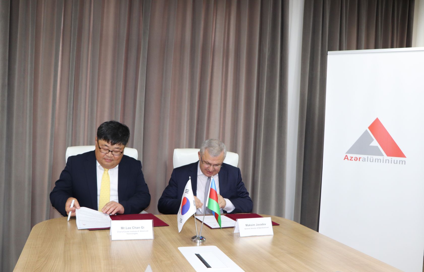 Azerbaijan Industrial Corporation OJSC and Korean companies sign memorandum [PHOTOS]