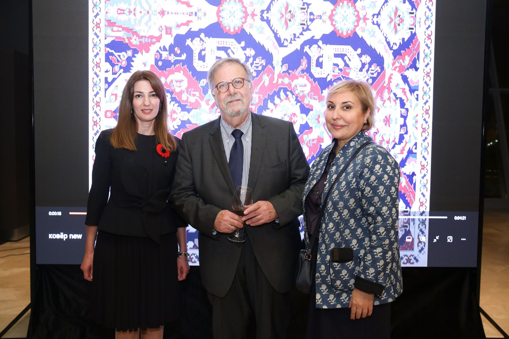 Centuries-old carpet returns to Azerbaijan [PHOTOS]