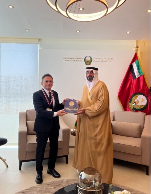 Azerbaijani Defence Industry Minister meets UAE Minister of State for Defence Affairs - Gallery Image