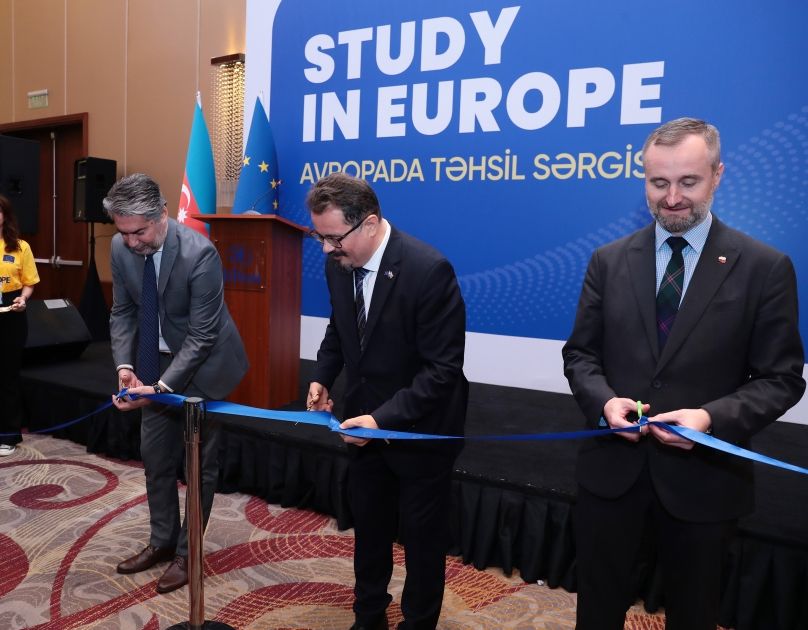 EU Delegation in Azerbaijan organised an exhibition Education in Europe [PHOTOS]