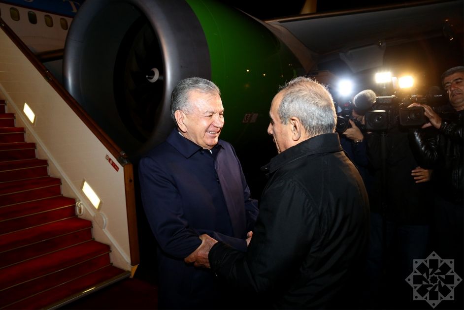 President of Uzbekistan arrives in Azerbaijan for working visit [PHOTOS]