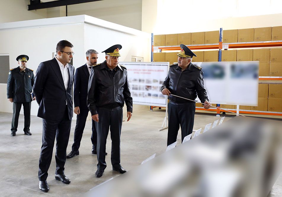 Azerbaijan Defense Ministry's leadership attends signal unit [PHOTOS]