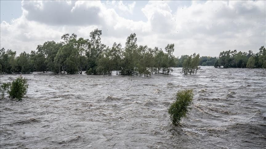 Kenyan leader allocates $15.7M for rain-hit people, mourns 70 flood victims