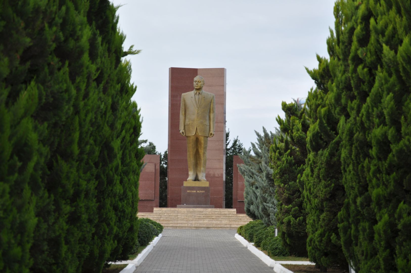 Ceremony dedicated to Heydar Aliyev year held for emergency volunteers [PHOTOS]