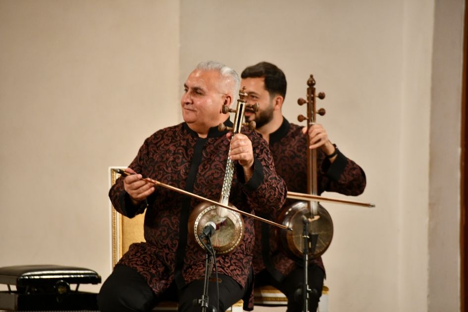 Baku hosts concert dedicated to renown oud player [PHOTOS] - Gallery Image
