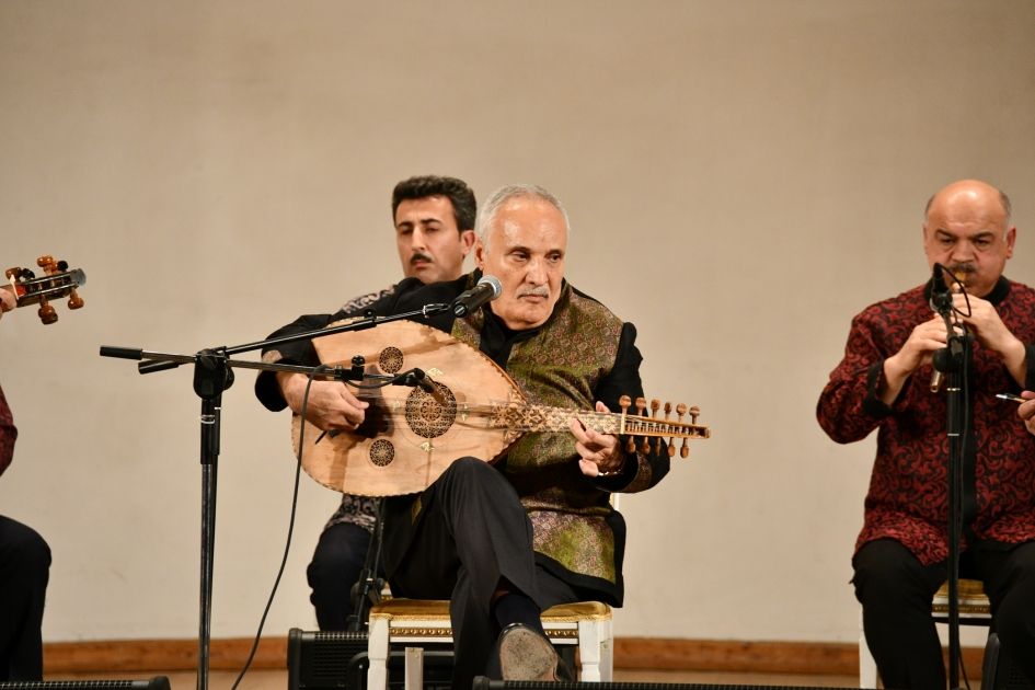 Baku hosts concert dedicated to renown oud player [PHOTOS] - Gallery Image