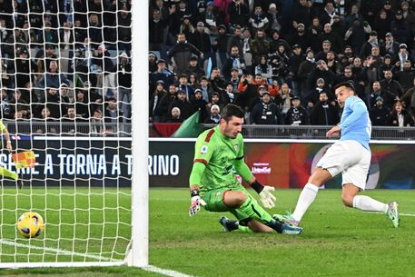 Lazio beat Cagliari 1-0 at Olimpico