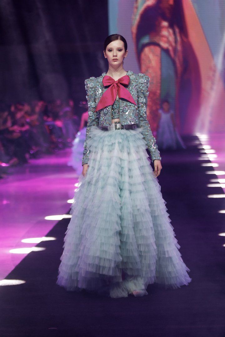 Baku Fashion Week demonstrates stunning gowns with national motifs [PHOTOS] - Gallery Image