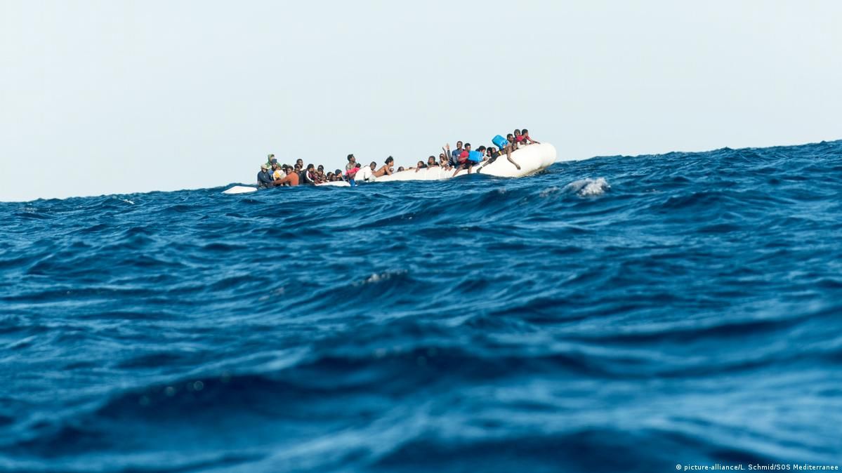 Migrant ship capsized off Libya, killing over 60 passengers [PHOTOS]