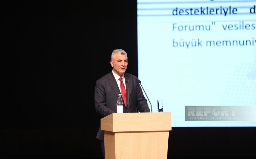 Head of Turkish President's Financial Department makes speech at investment forum [PHOTOS]