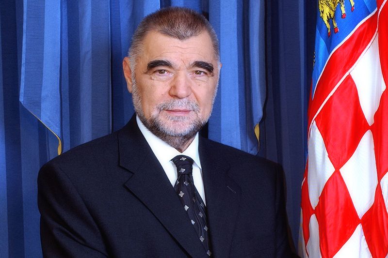 Former Croatian President congratulates Azerbaijani President