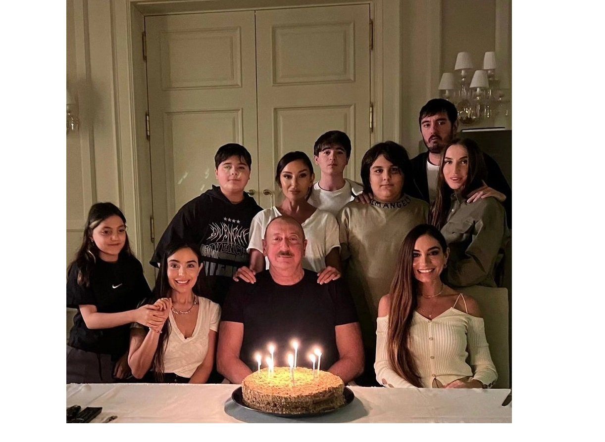 President Ilham Aliyev celebrates 62nd birthday with family [PHOTOS]