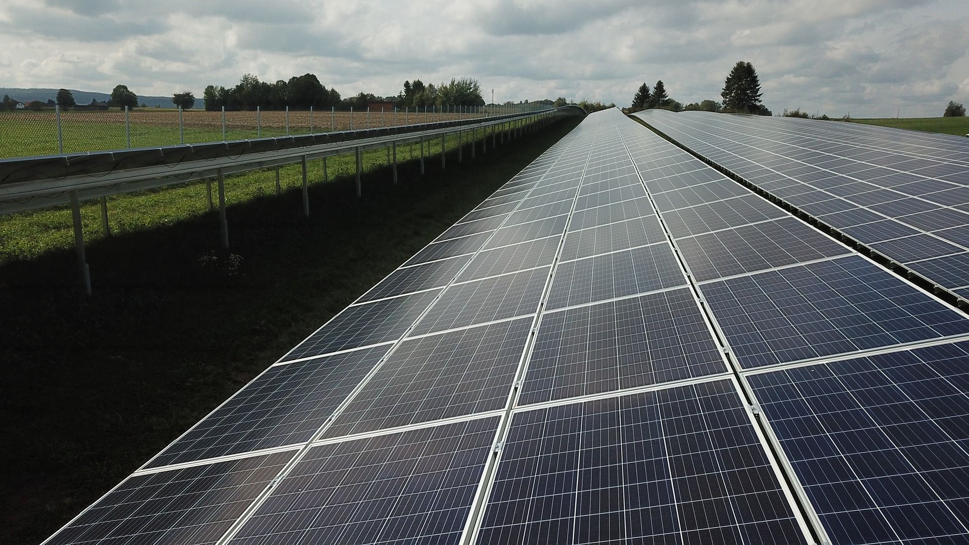 Azerbaijan determines area for building solar power plant