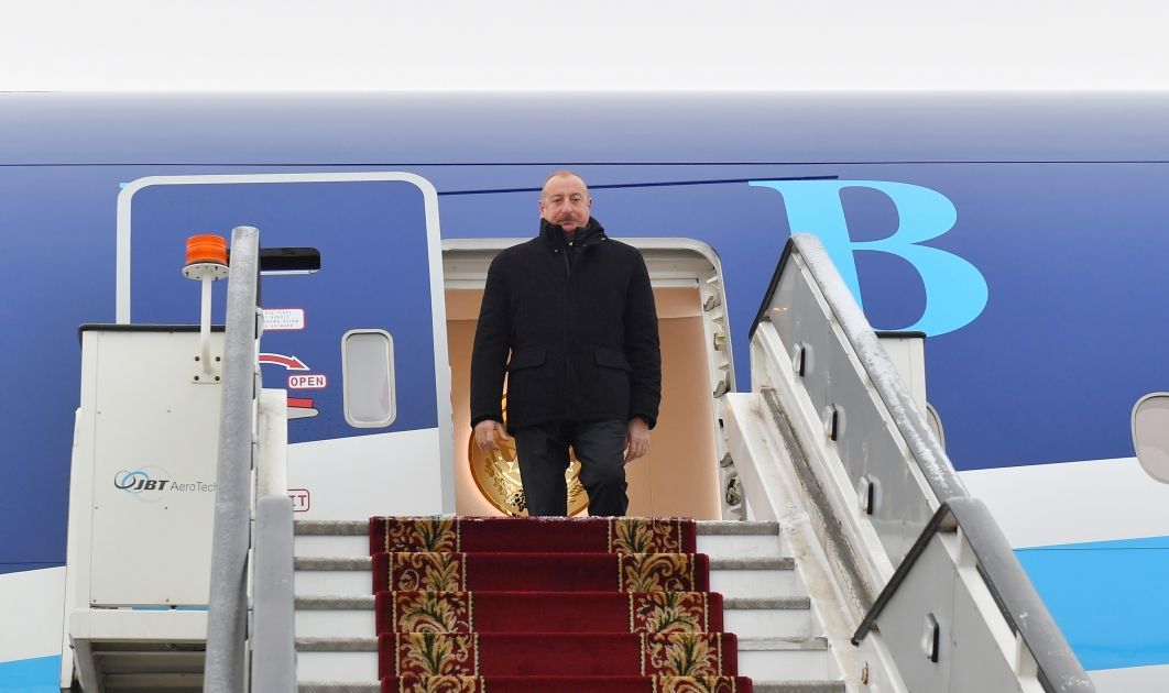 Azerbaijani President arrives in Saint Petersburg for working visit [PHOTOS/VIDEO]