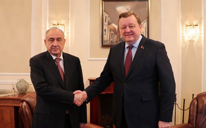 Azerbaijani diplomat presents his credentials to head of Belarusian Foreign Ministry