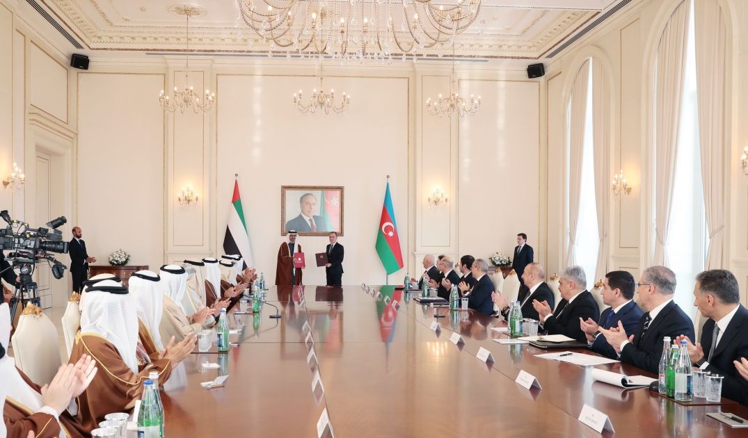 Presidents of Azerbaijan and United Arab Emirates hold expanded meeting [PHOTOS/VIDEO]