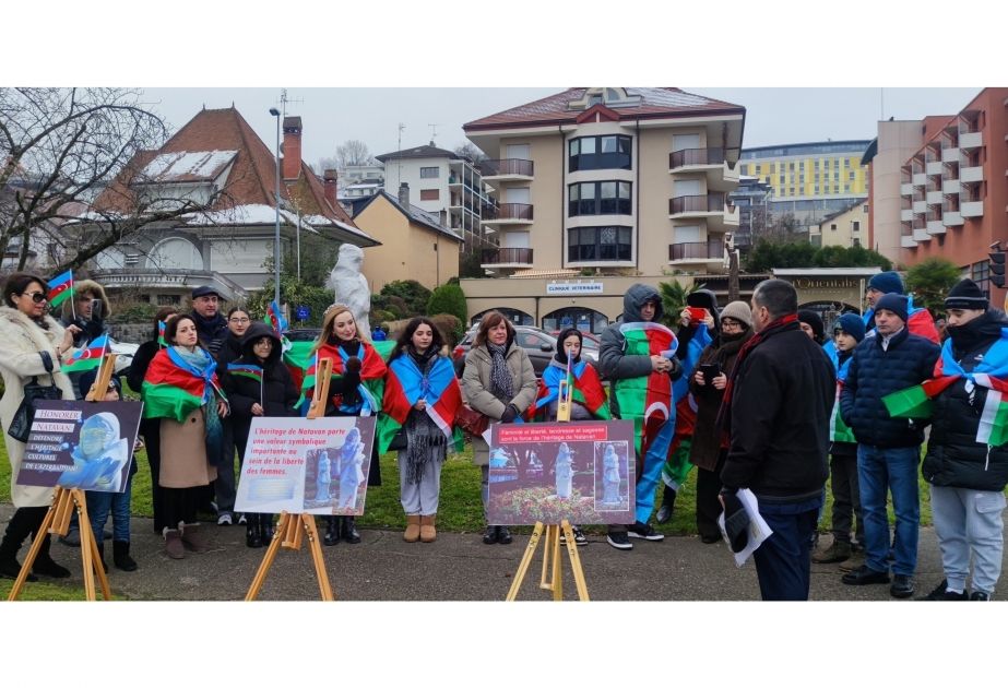 Azerbaijan and Turkish communities hold protest rally  over vandalism against Khurshidbanu Natavan's statue