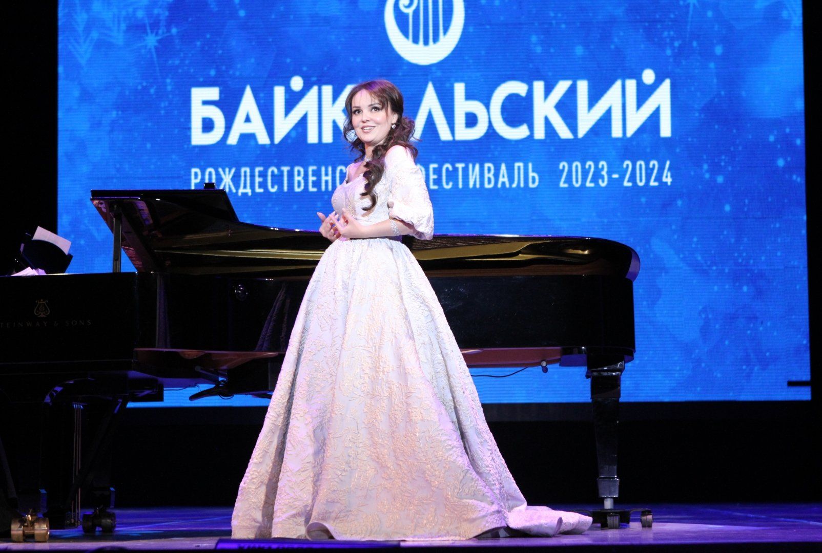 Azerbaijani soprano shines at Baikal Christmas Festival