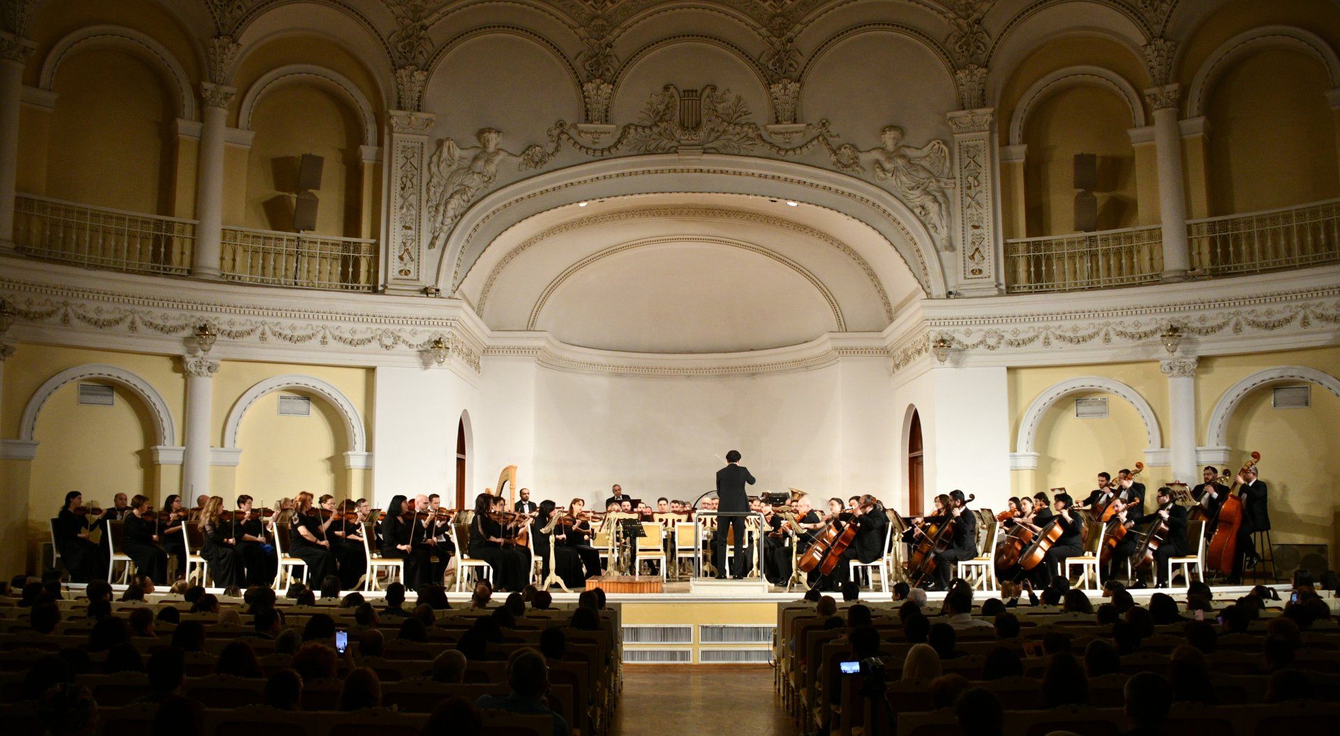 State Symphony Orchestra thrills audience with classical works [PHOTOS]