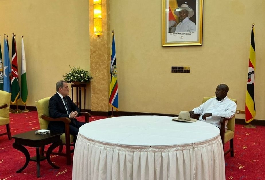 FM Bayramov meets with President of Uganda